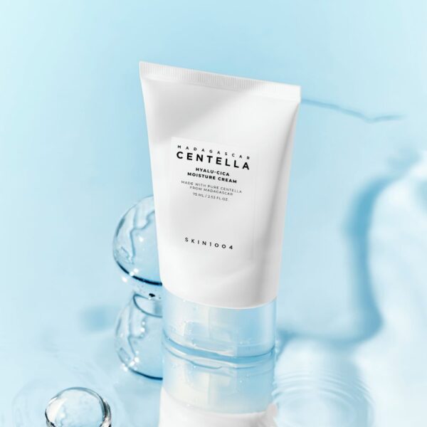 SKIN1004 Madagascar Centella Hyalu-Cica Moisture Cream - Imagen 2